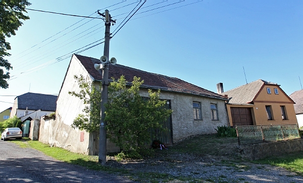 Rodný dům Jana Kubiše v Dolních Vilémovicích. Rodný dům Jana Kubiše v Dolních Vilémovicích.